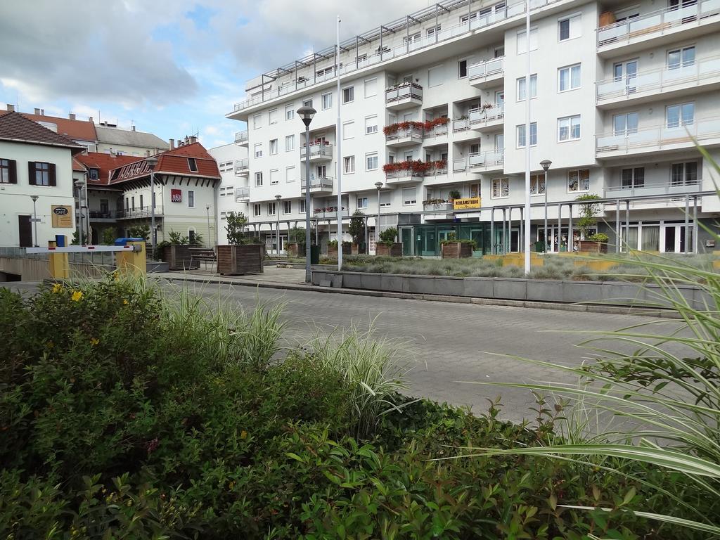 Dia Apartman Miskolc Exteriör bild