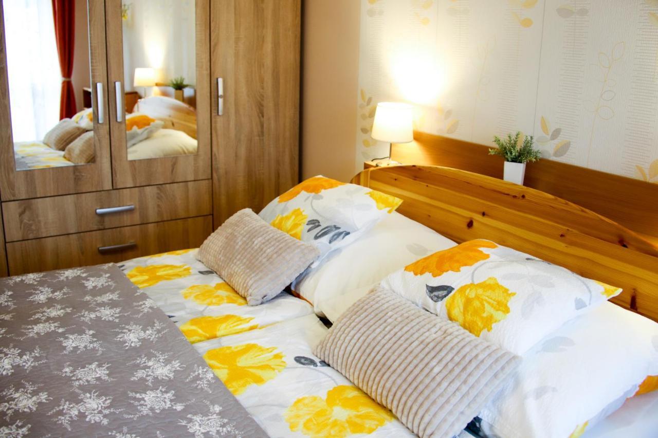 Dia Apartman Miskolc Exteriör bild